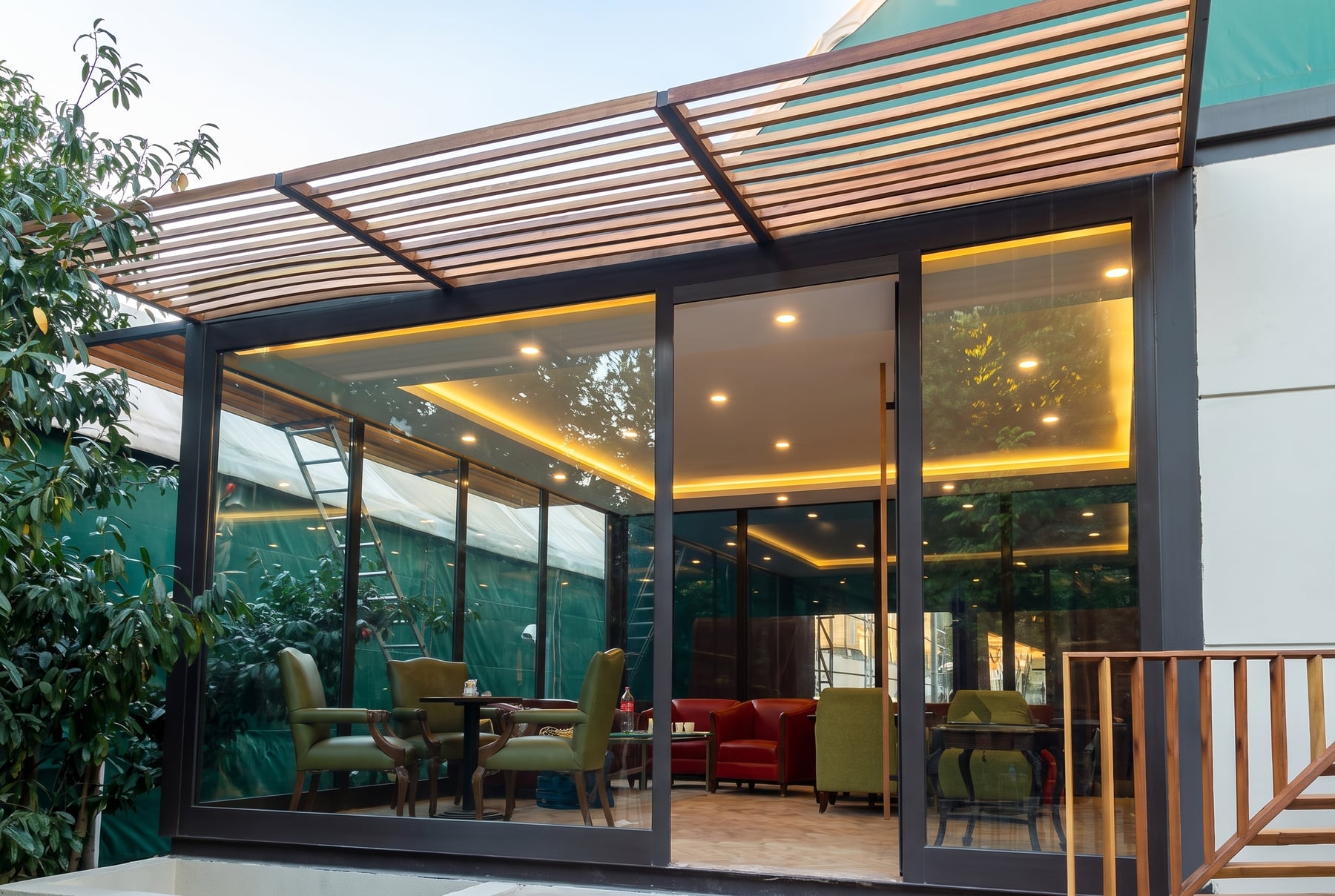 Conrad Hotel Tennis Lounge